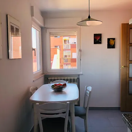 Piso Céntrico Y Luminoso Apartamento León