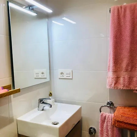 Apartman Piso Centrico Y Luminoso