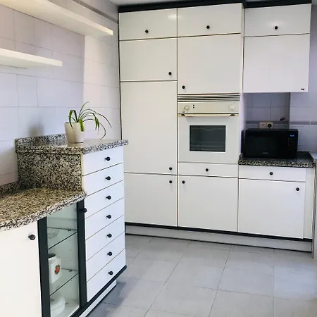 Piso Centrico Y Luminoso Apartamento Leão